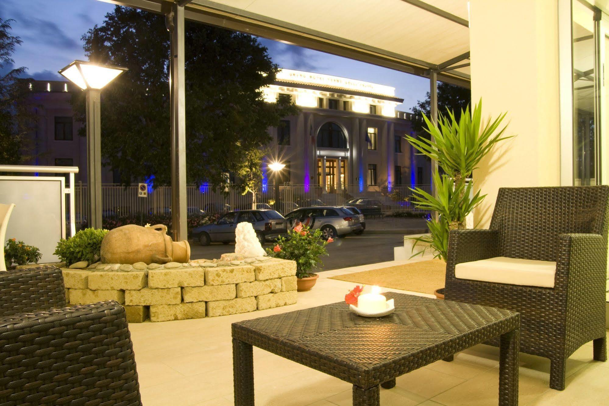 Hotel Fontanelle Fratta Terme Esterno foto