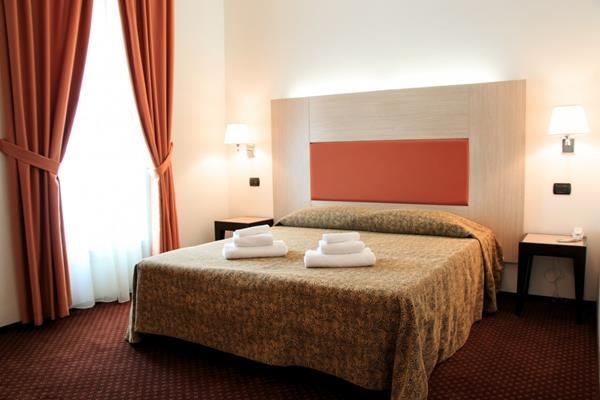 Hotel Fontanelle Fratta Terme Esterno foto